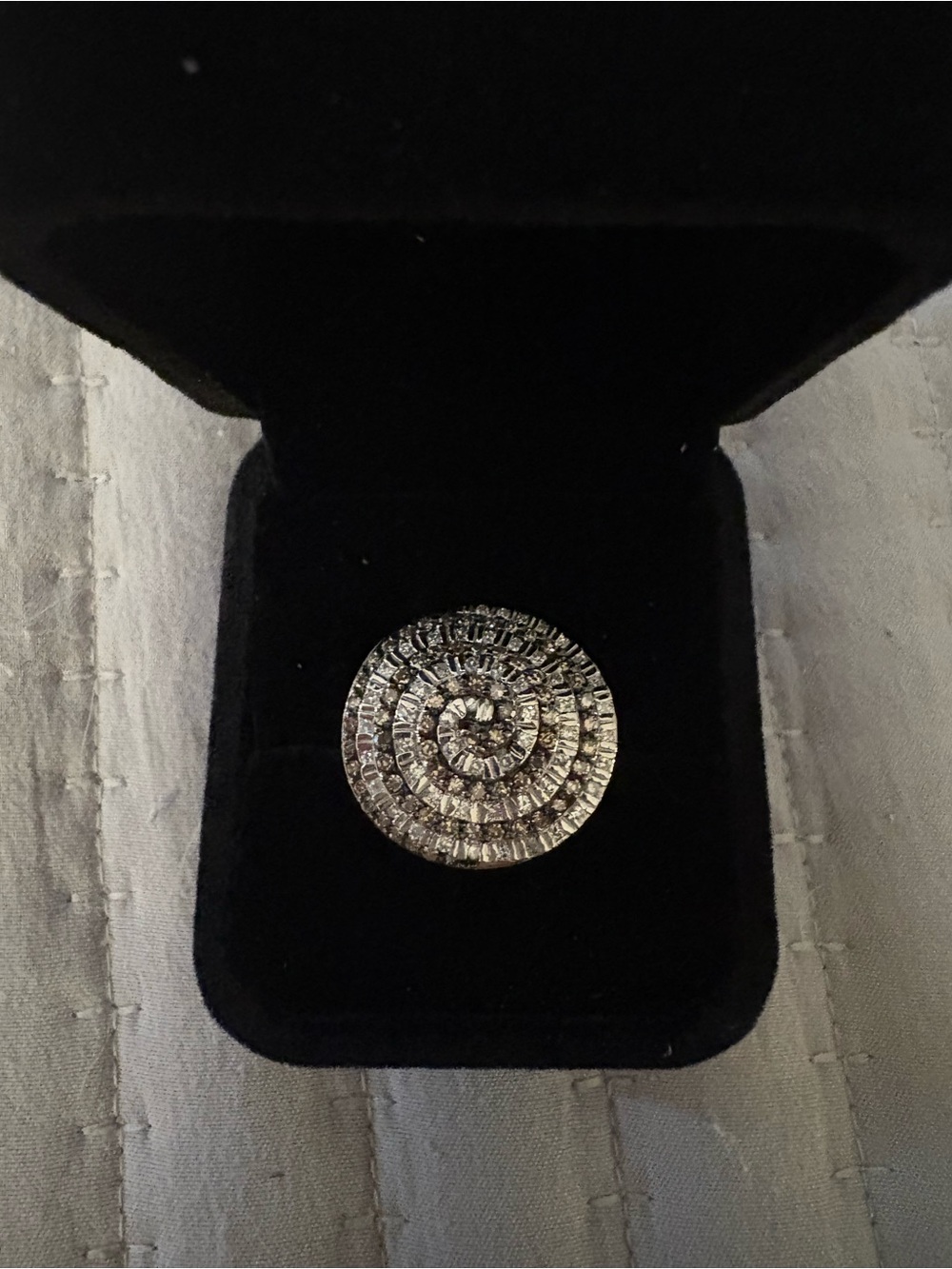10k white gold Champagne and white Diamond Spiral Cocktail Ring